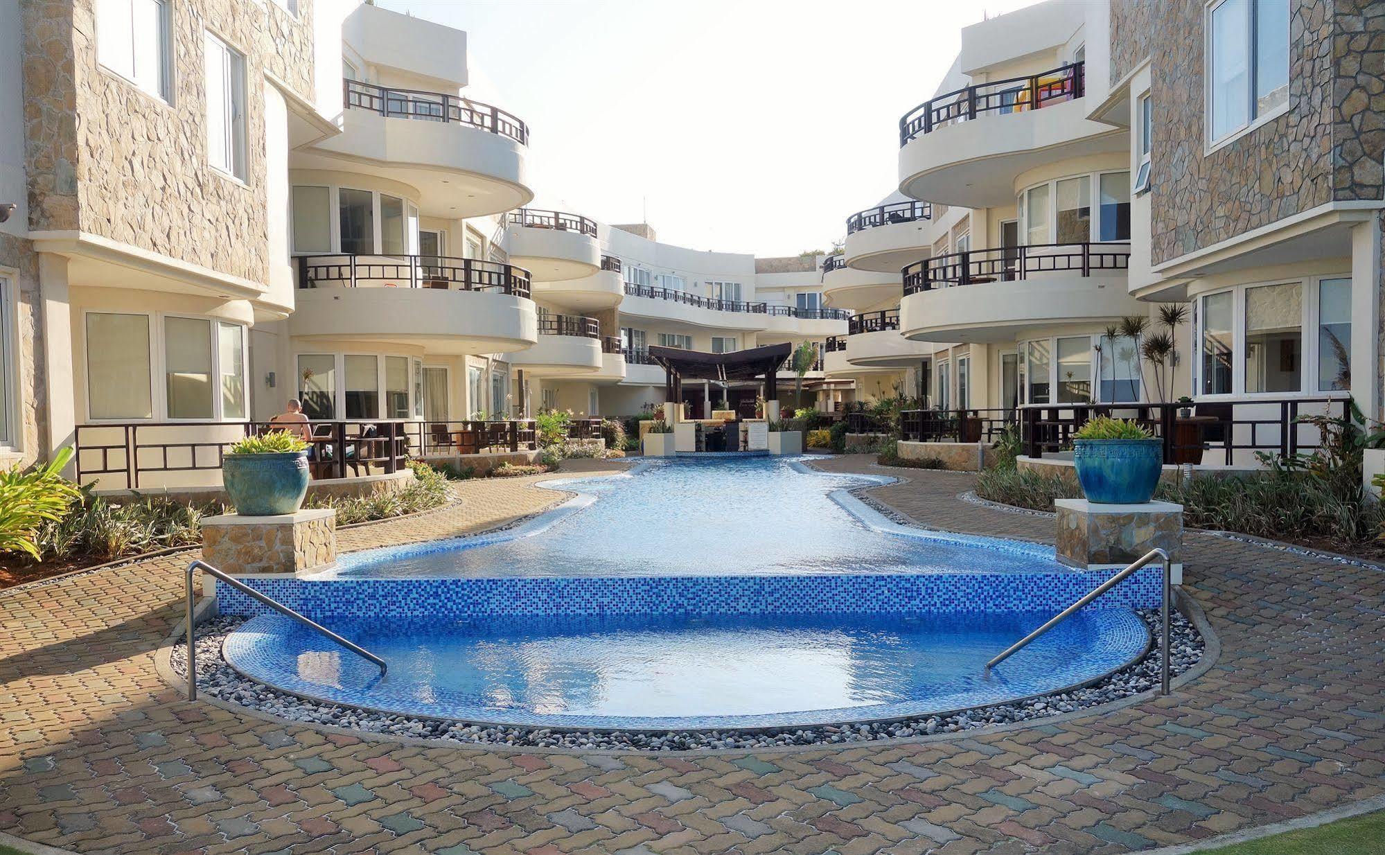 Boracay Apartments At 7 Stones Balabag  Exterior photo
